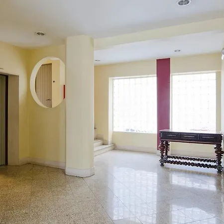 Legend Loft Albergue *